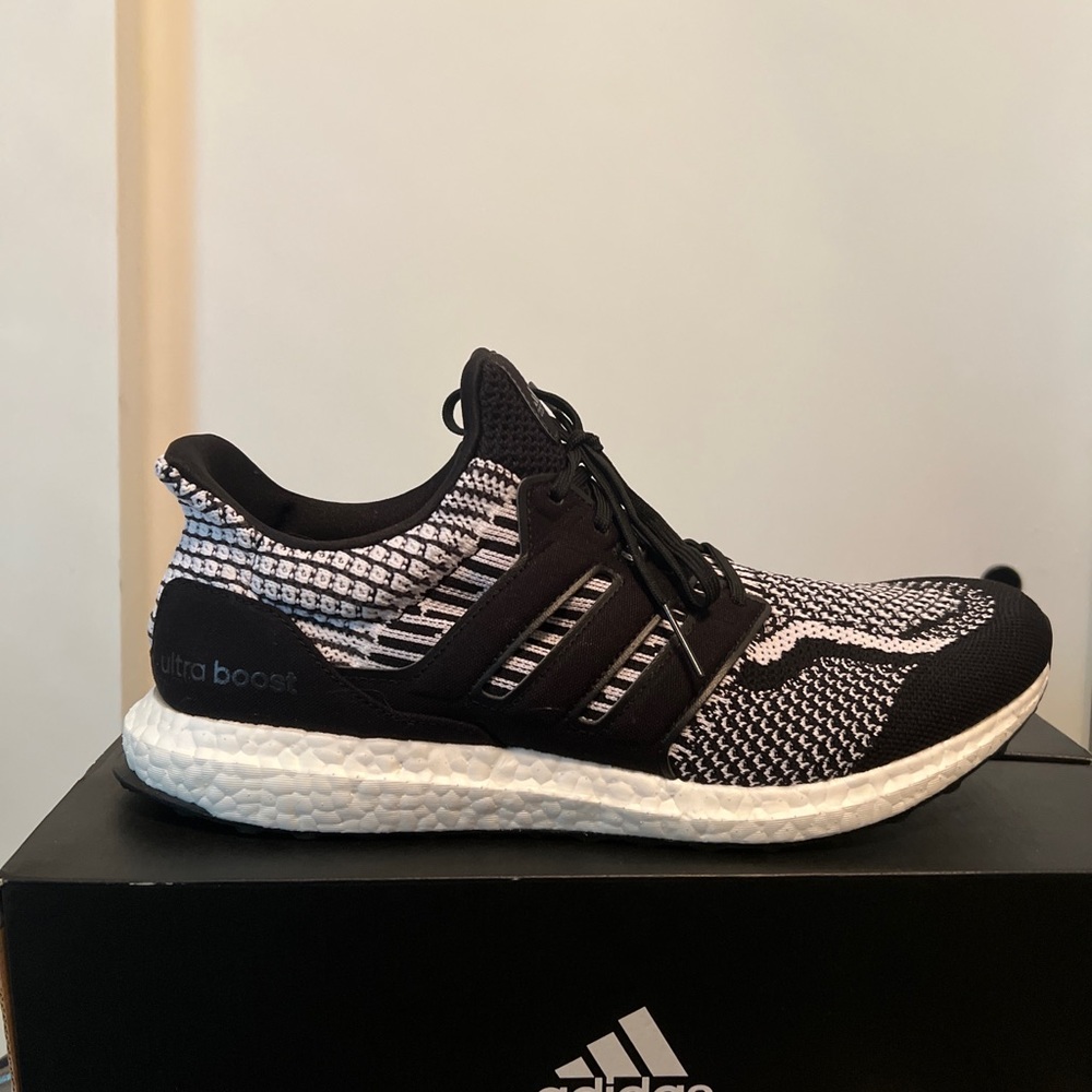 Mens Adidas Size UltraBoost 5.0 DNA Black White